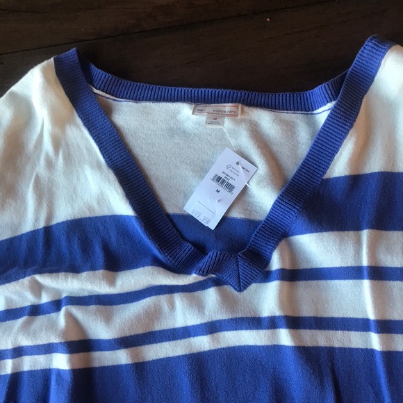 Gap Striped V-Neck Sweater - Picture 3 of 7
